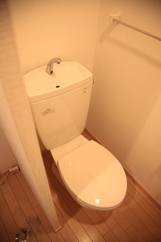 Toilet. ~ Sapporo's largest listing amount ~ Looking for room to big center shops