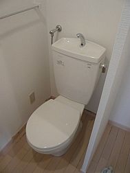 Toilet.  ※ It will be the photo of the apartment other Room No.. Specifications are the same. 