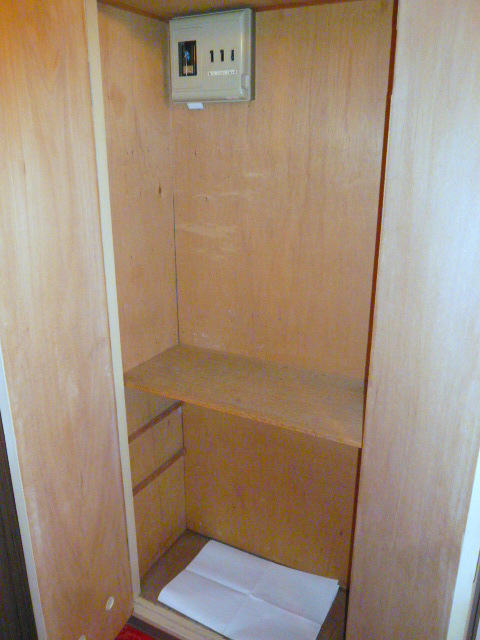 Entrance. Cupboard