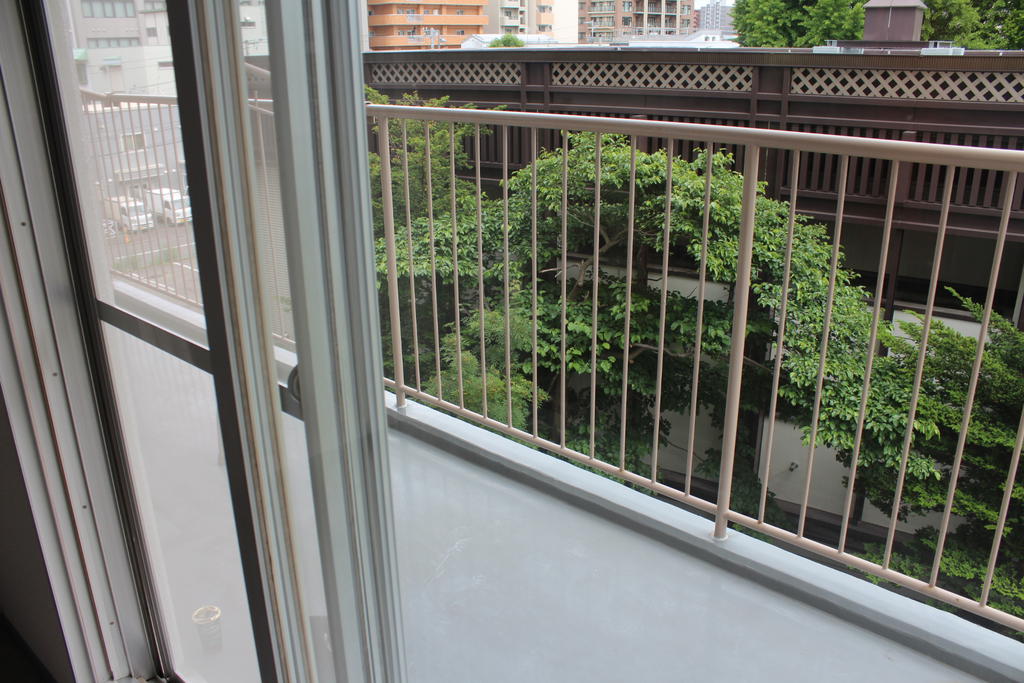 Balcony. It is wide and there balcony depth ☆ 