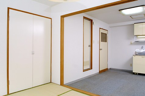 Living and room. ~ Sapporo's largest listing amount ~ Looking for room to big center shops! 