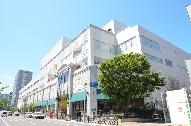 Shopping centre. Maruyama 1076m to class (shopping center)