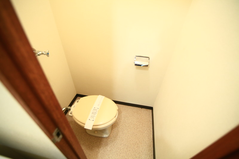 Toilet. ~ Sapporo's largest listing amount ~ Looking for room to big center shops! 