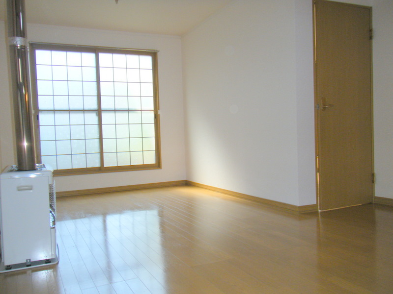 Living and room. Day good
