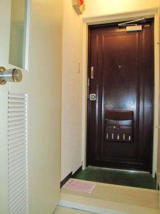 Entrance. ~ Sapporo's largest listing amount ~ Looking for room to big center shops! 