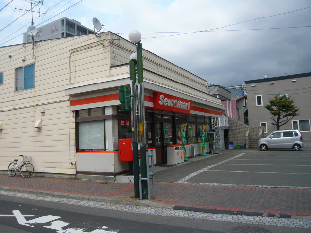 Convenience store. Seicomart Takada to the store (convenience store) 491m