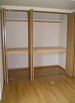 Receipt. Large-capacity storage of closet