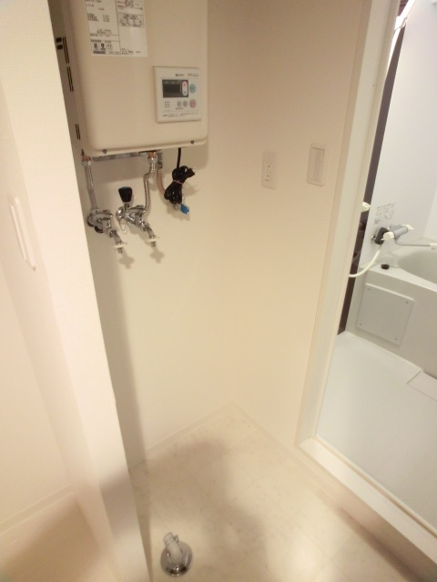 Washroom. It is a photograph of the other in Room of the same properties ☆ 