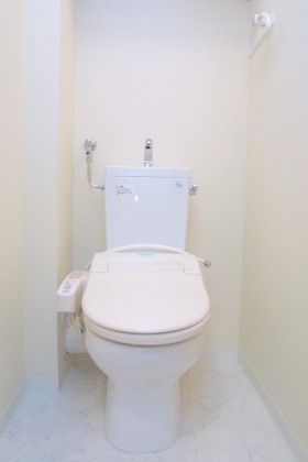 Toilet. The popularity of pet-friendly designer MS ☆ All rooms are air-conditioned property