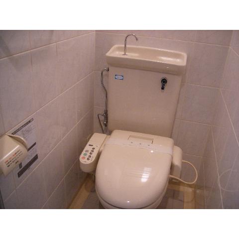 Toilet