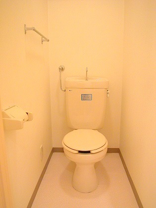 Toilet. Utility costs in the city gas is economically! You can move in the contract money 0 yen plan ☆ 