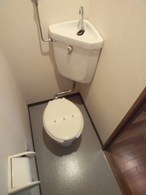 Toilet. Toilets are decorated already clean ☆ 