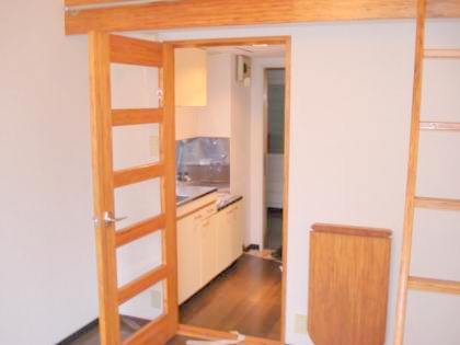 Living and room. Economic city gas properties ☆ Deposit ・ key money ・ Free double 0 yen Property