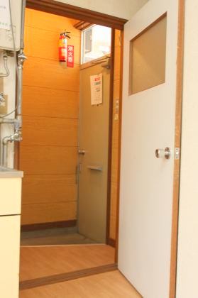 Entrance. Deposit ・ key money ・ Unnecessary and initial cost relief during the previous rent! 