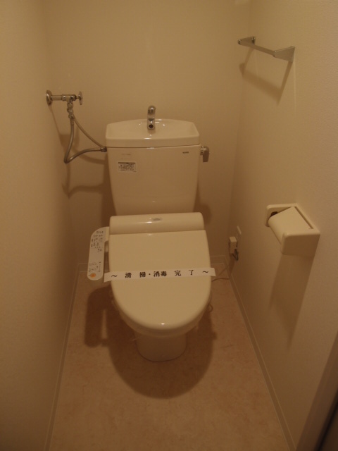 Toilet. I butt is comfortable throughout the year because the Washlet is equipped