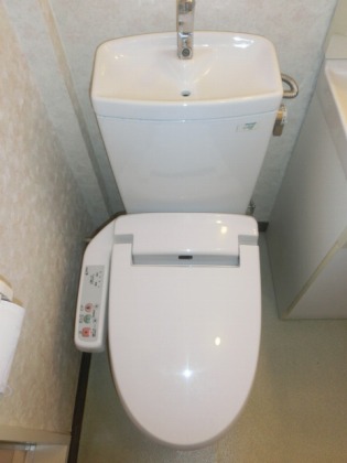 Toilet. ~ Sapporo's largest listing amount ~ Looking for room to big center shops