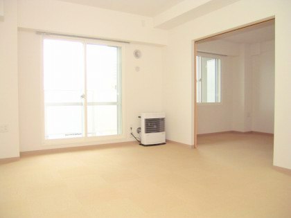 Living and room. You can introduce all of the floor to the top floor ☆ 