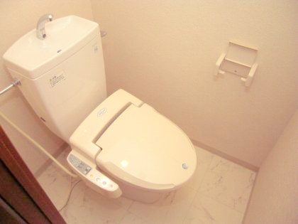 Toilet. Happy with Washlet ☆ 