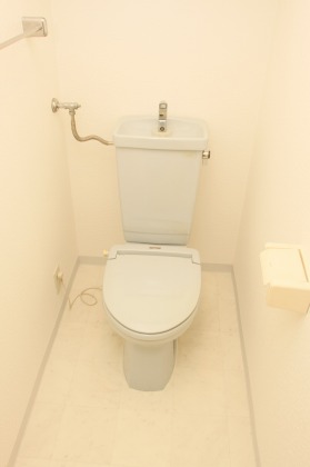 Toilet. ~ Sapporo's largest listing amount ~ Looking for room to big center shops! 