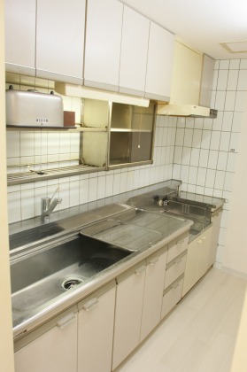 Kitchen. ~ Sapporo's largest listing amount ~ Looking for room to big center shops! 