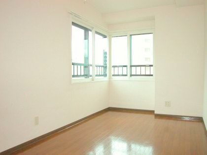 Other room space. It is spacious 2LDK of 16 quires of living ☆ It is fully equipped