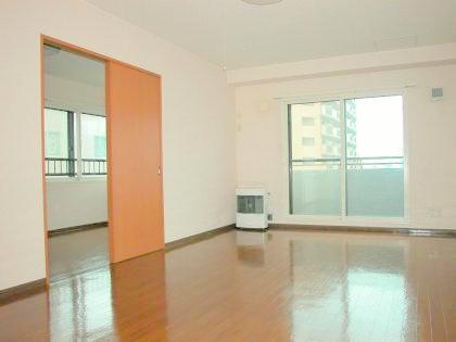 Living and room. It is spacious 2LDK of 16 quires of living ☆ It is fully equipped