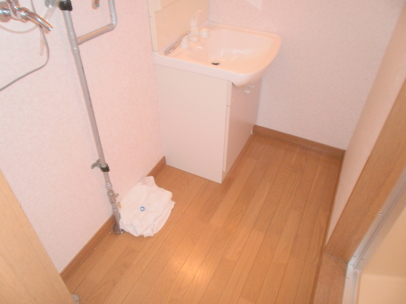 Washroom. UT
