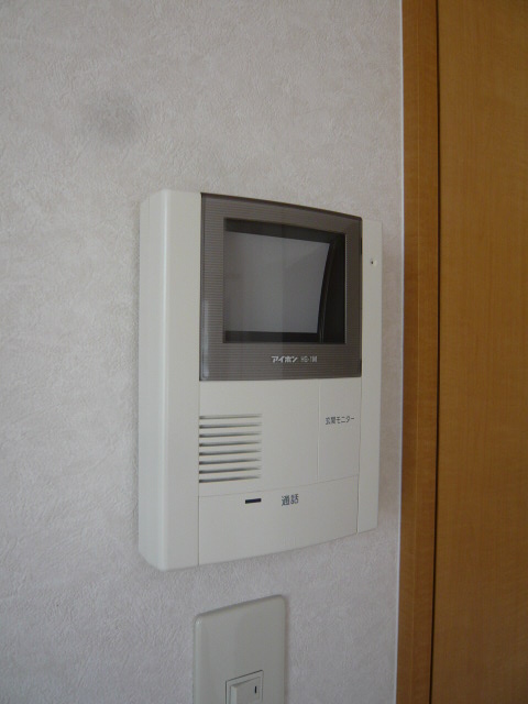 Other Equipment.  ☆ Crime prevention measures intercom with TV ☆ 