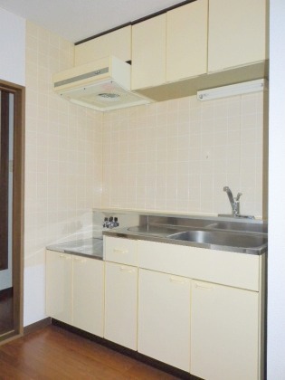 Kitchen. Renovated of popular 1LDK! Very attractive even your rent