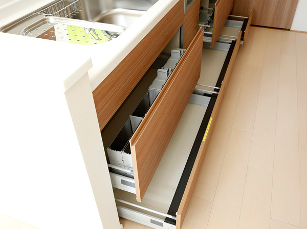Kitchen.  [Floor container storage] Take advantage of the dead space of the feet and the upper. Convenient storage, such as stock goods (same specifications)