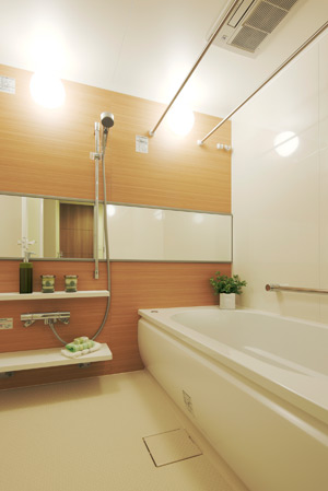 Bathing-wash room.  [bathroom] Bathroom heal daily fatigue. Since the stop function of the shower is at hand, Adopt effective shower head to save water (in the apartment gallery, Those obtained by photographing the image Room in May 2013, Equipment specifications, etc. You can check. The room is different from the one of this sale)