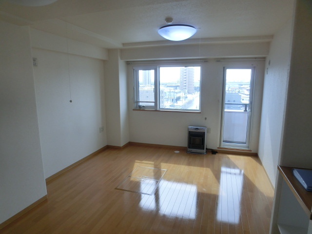 Living and room. 3, Room type photo
