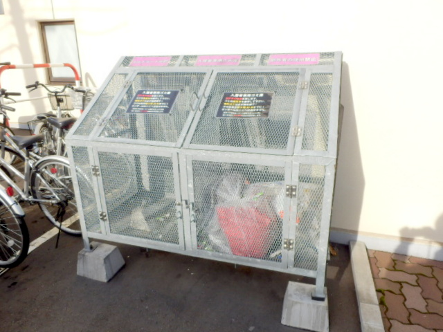 Other common areas. Private garbage station on property