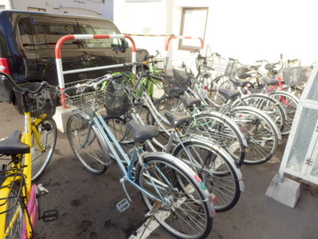 Other common areas. There are bicycle parking spaces