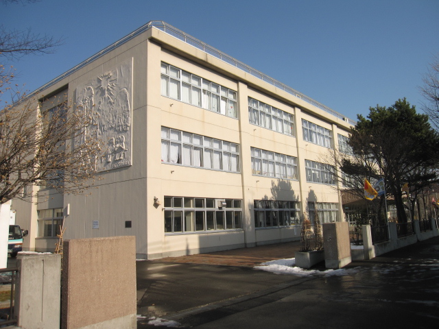 Primary school. 200m to Sapporo Tatsukita elementary school (elementary school)