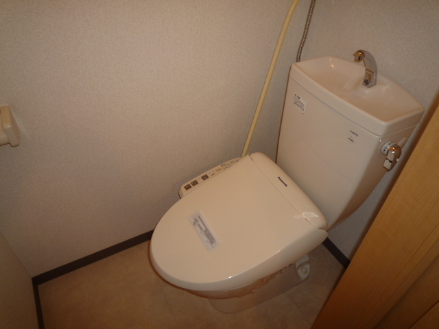 Toilet.  ※ Another Room No. reference photograph