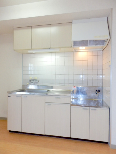 Kitchen. It is beautifully cleaning being completed