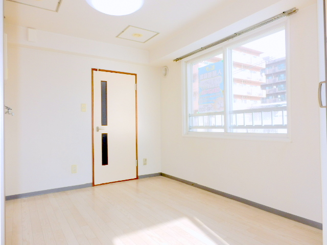 Living and room. Bright room