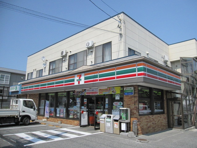 Convenience store. Seven-Eleven Sapporo Kita Article 43 store up to (convenience store) 207m