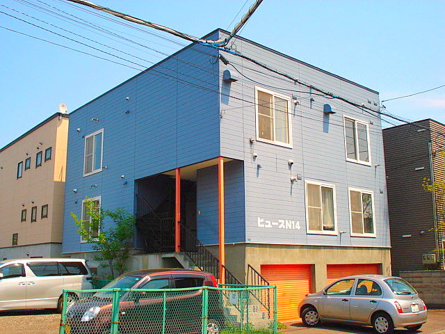 Building appearance. Subway Toho "Kanjō-Dōri-Higashi Station" is a 1-minute walk