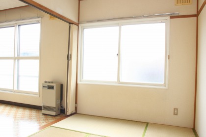 Other room space. Sunny Japanese-style room! !