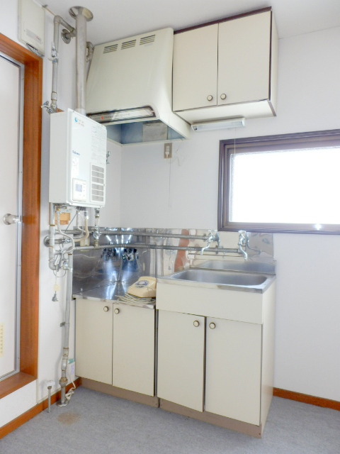 Kitchen. It is beautifully cleaning being completed