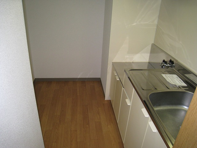 Kitchen.  ※ Photos will be 3, Room type. 