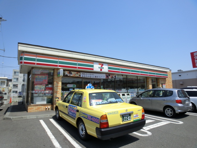 Convenience store. Seven-Eleven Sapporo Kita 350m to Article 24 Avenue store (convenience store)