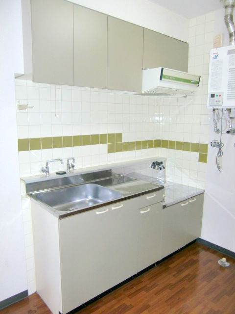 Kitchen. It is beautifully cleaning being completed