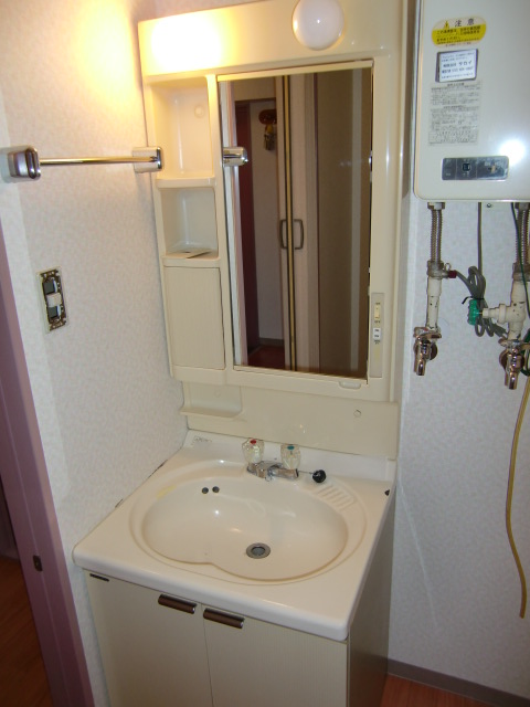 Washroom. Separate vanity rooms