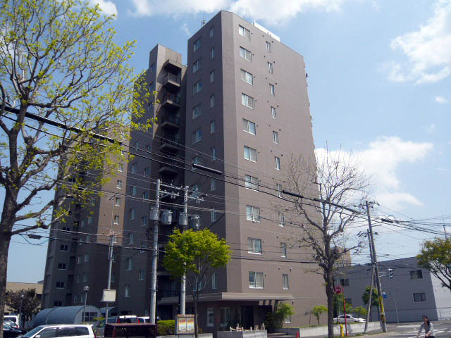 Building appearance. It is a popular reinforced concrete ☆