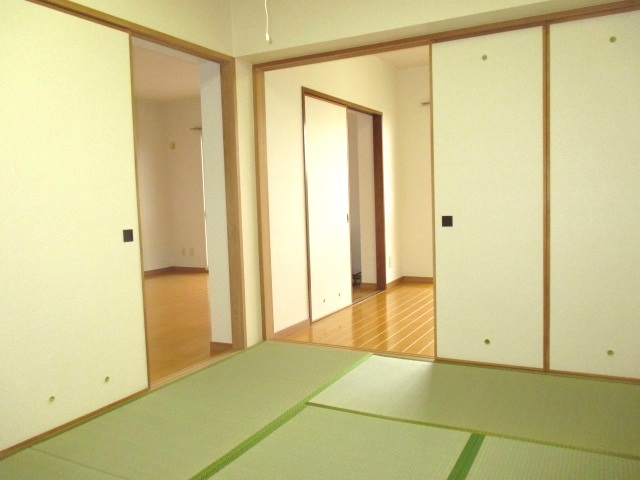 Other room space