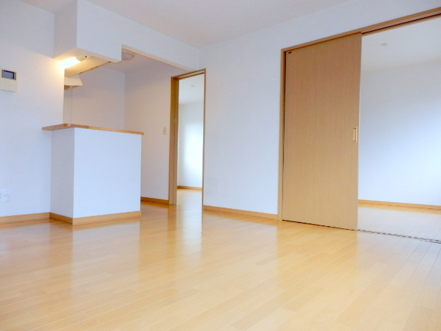 Living and room. Easy-to-use floor plan
