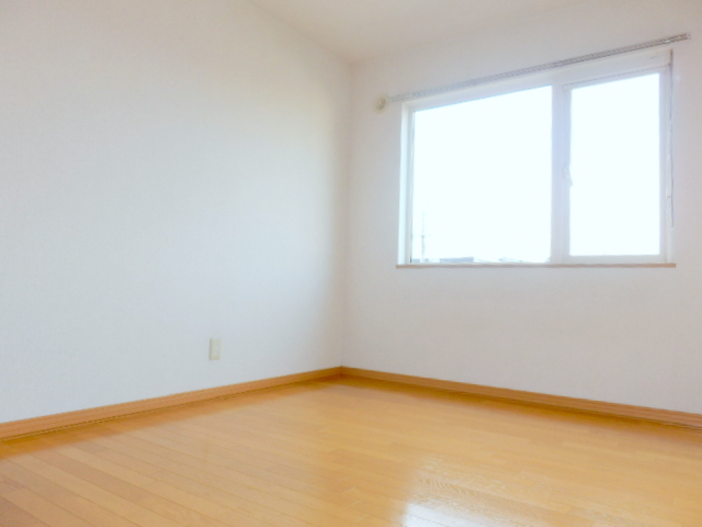 Other room space. Good is per yang